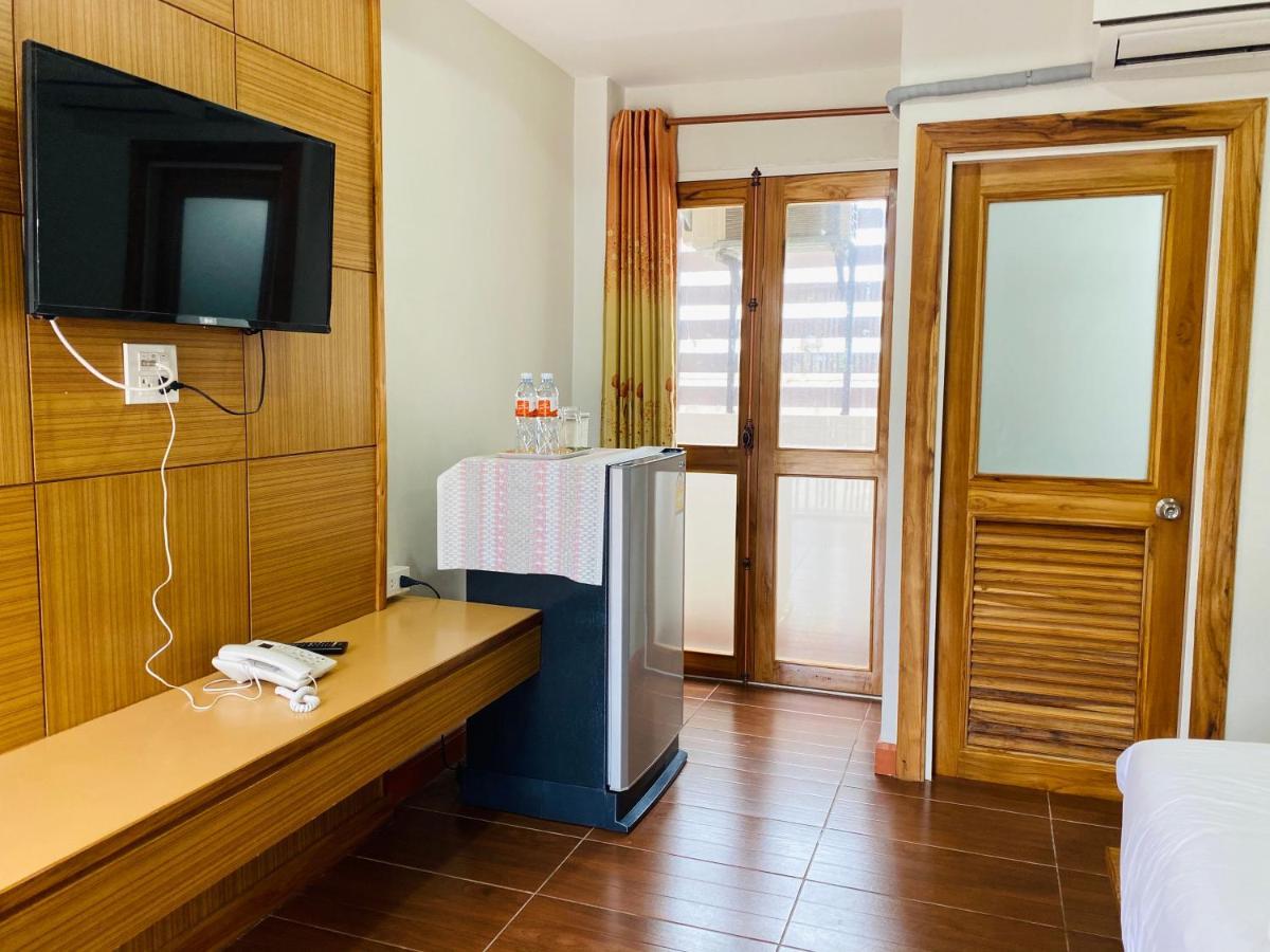 Metha Palace Sakon Nakhon Εξωτερικό φωτογραφία