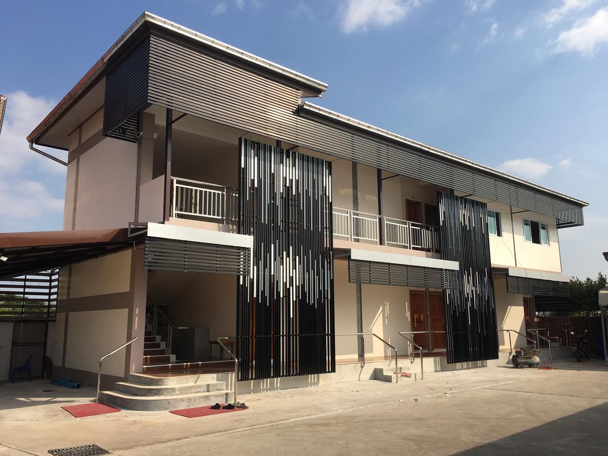 Metha Palace Sakon Nakhon Εξωτερικό φωτογραφία