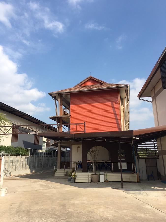 Metha Palace Sakon Nakhon Εξωτερικό φωτογραφία